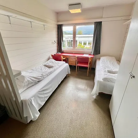 Sommarhotell * Førde